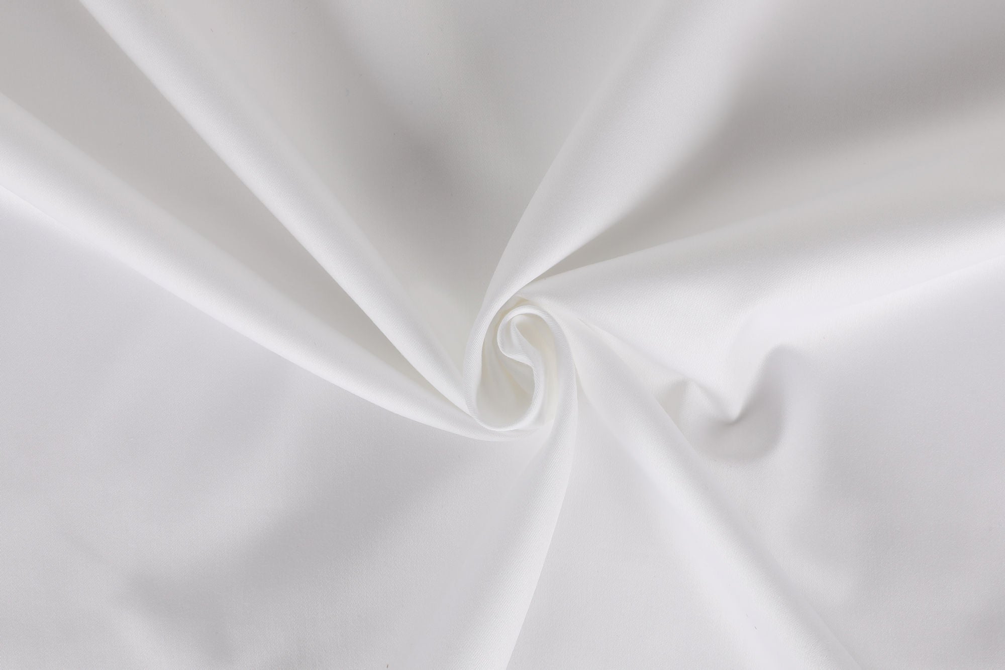 Elegant – Bela, saten posteljina – fotografija 5